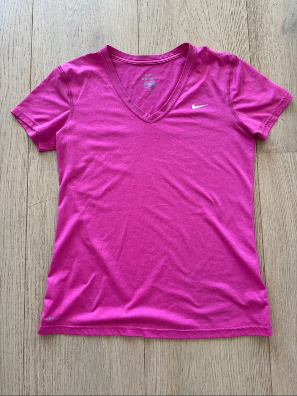 NIKE! Women’s DRI-FIT! Size Medium. V-Neck Short Sleeve Tee - Fuchsia Pink!